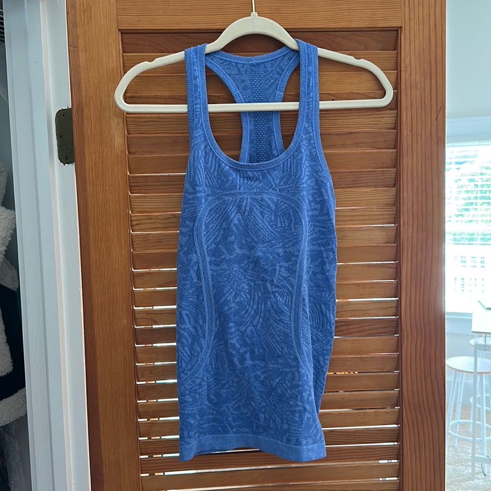 Lululemon workout tank SOLD